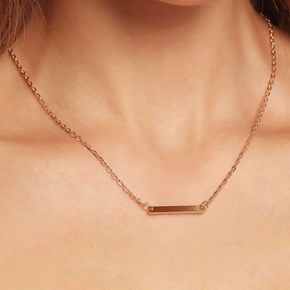 Metal Bar Pendant Necklace
